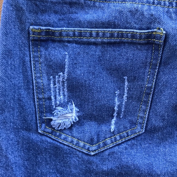 Distressed denim mini skirt - Picture 4 of 8